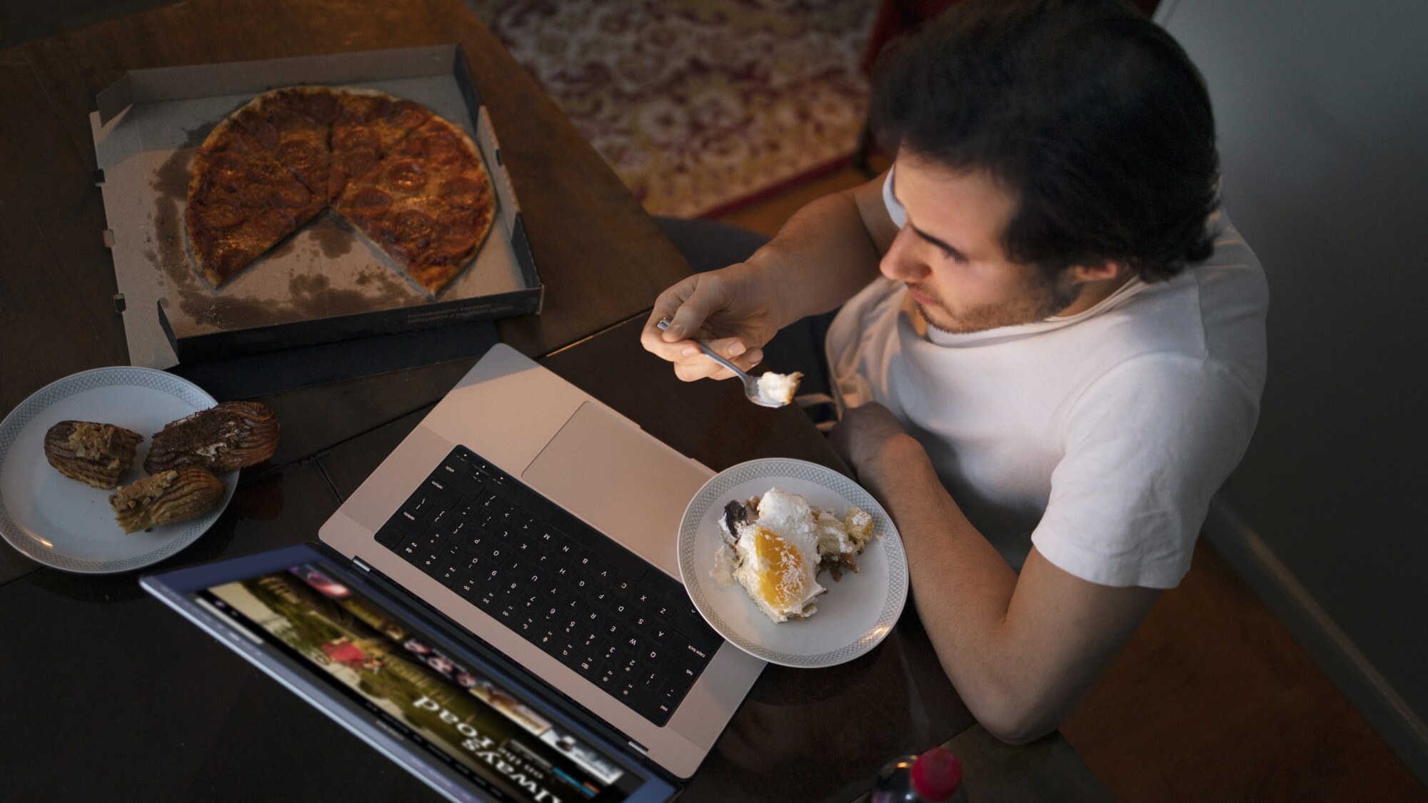 The habit of watching TV when eating